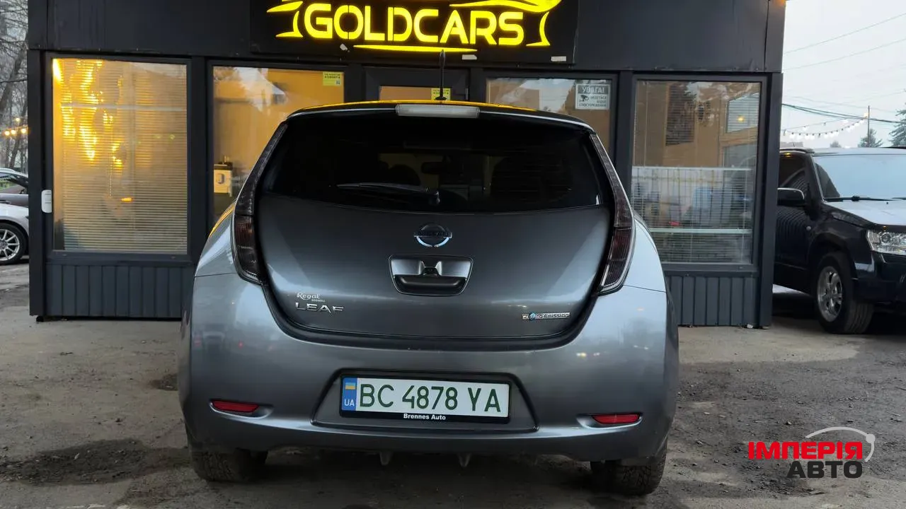 Nissan Leaf - фото 11