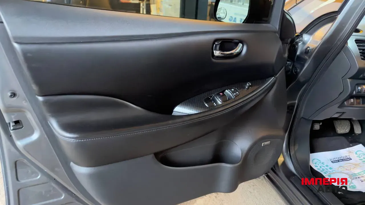 Nissan Leaf - фото 12