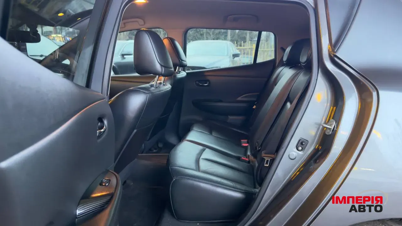 Nissan Leaf - фото 9