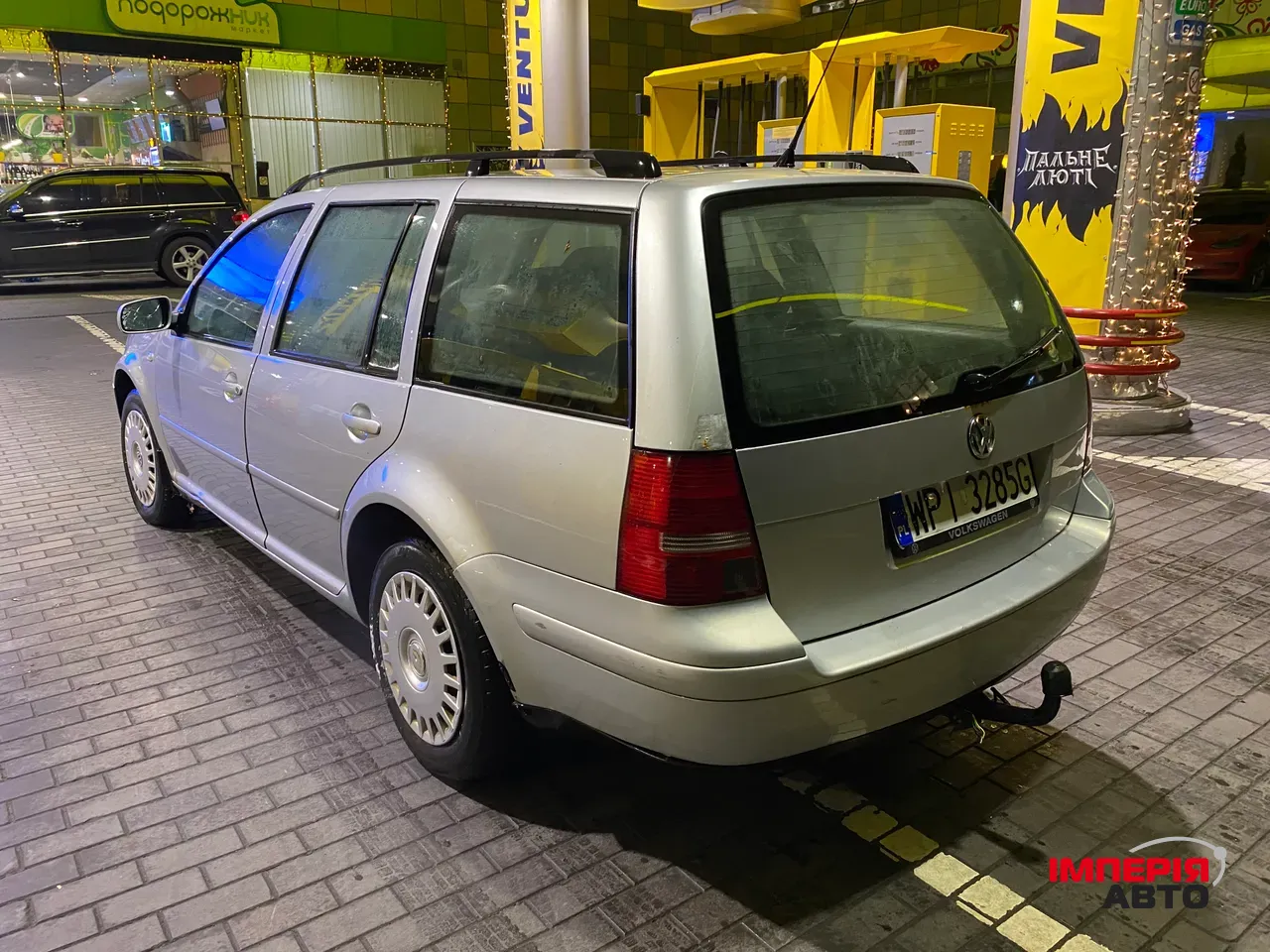 Volkswagen Golf - фото 3