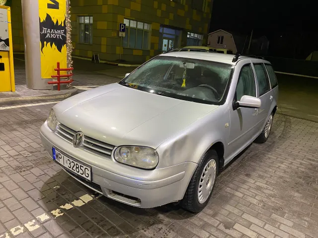 Volkswagen Golf - фото 4