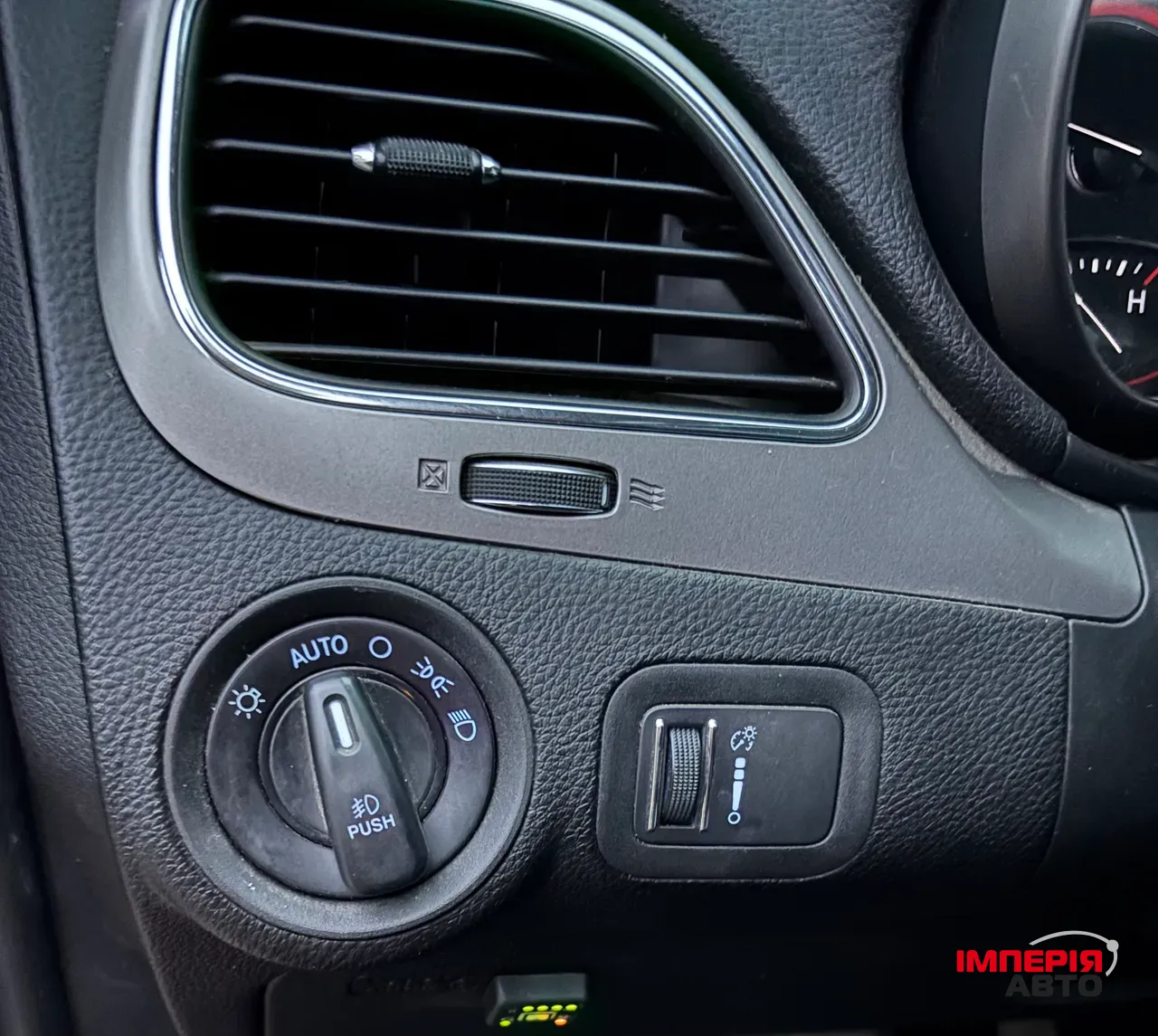 Dodge Journey - фото 30