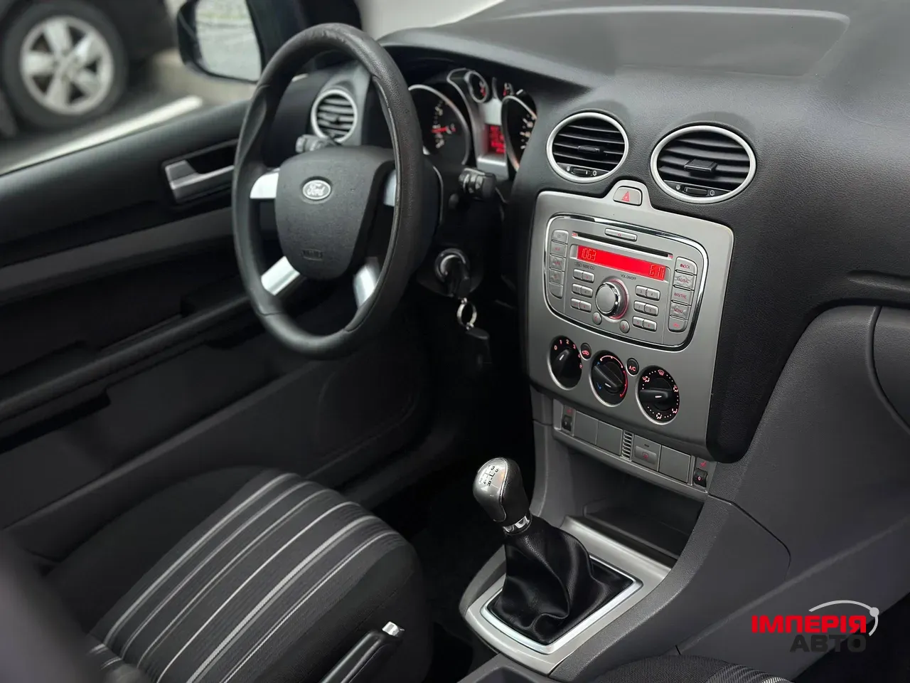 Ford Focus - фото 16