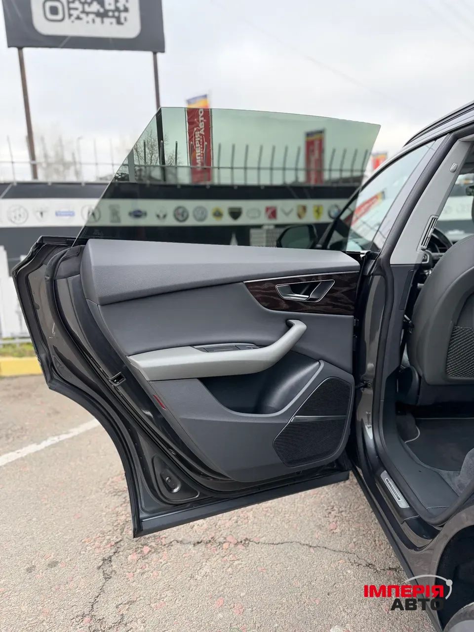 Audi Q8 - фото 10