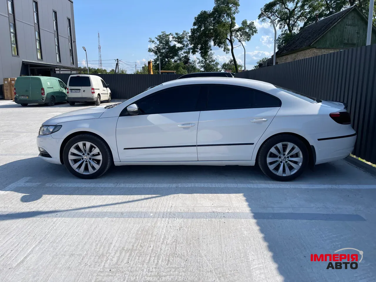 Volkswagen Passat CC - фото 3