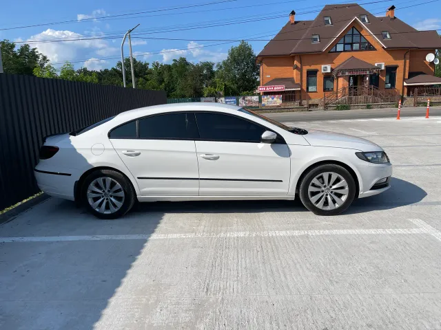 Volkswagen Passat CC - фото 5