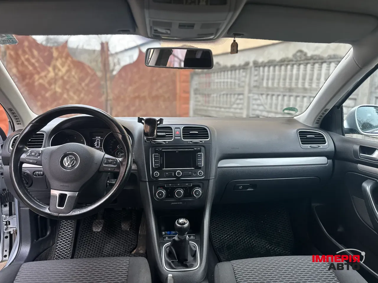 Volkswagen Golf - фото 10