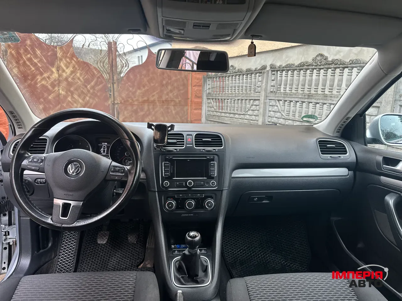 Volkswagen Golf - фото 11