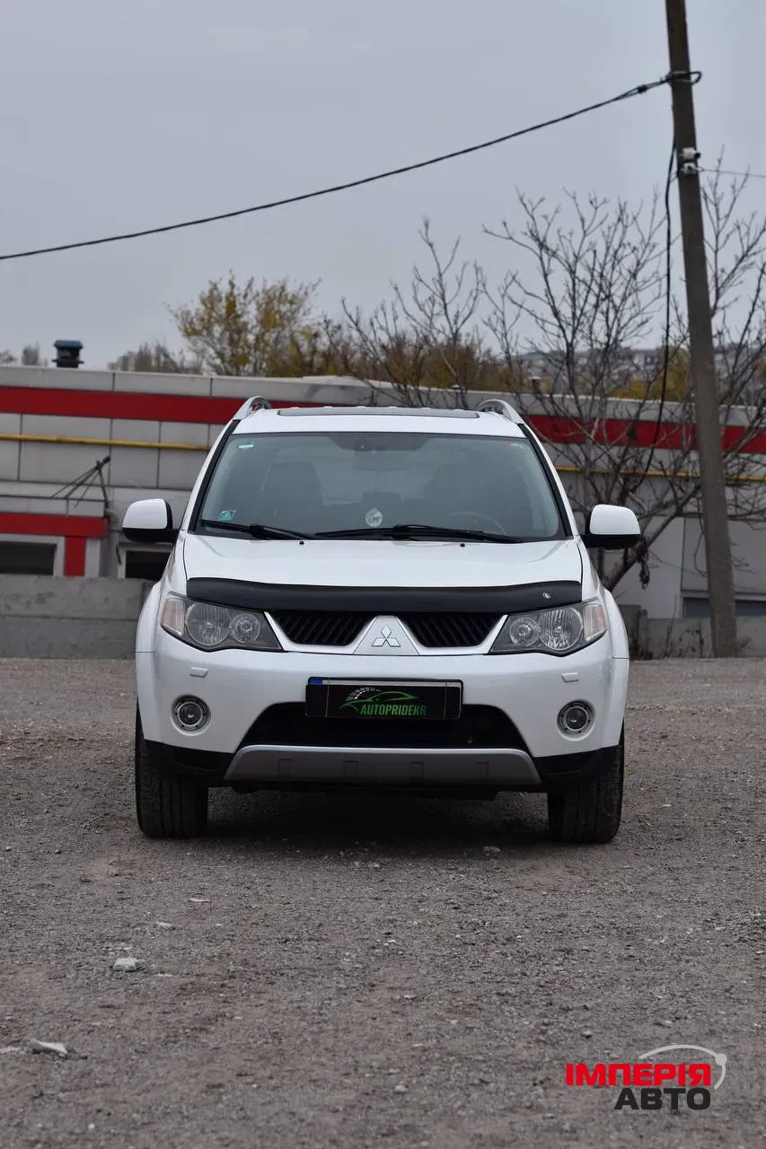 Mitsubishi Outlander - фото 15