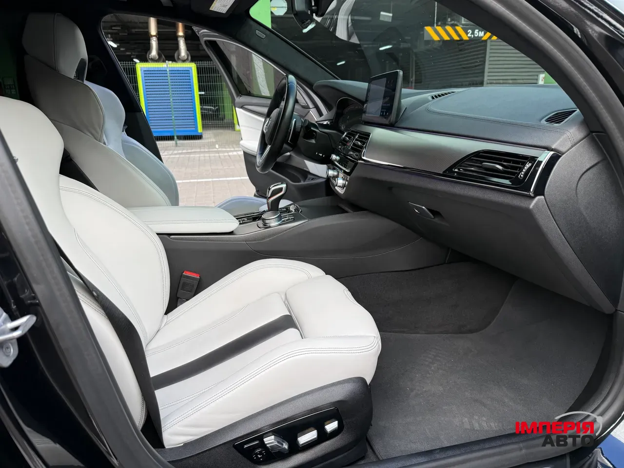 BMW M5 - фото 13
