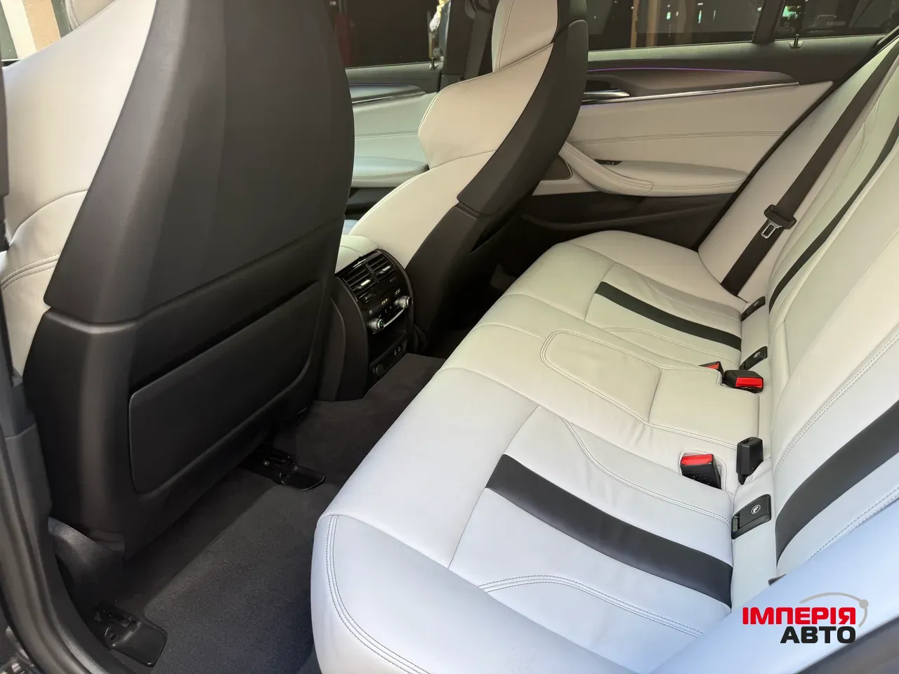 BMW M5 - фото 15