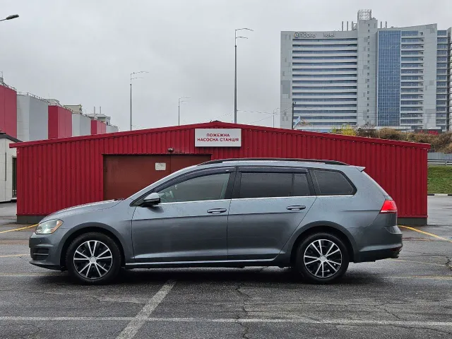 Volkswagen Golf - фото 5