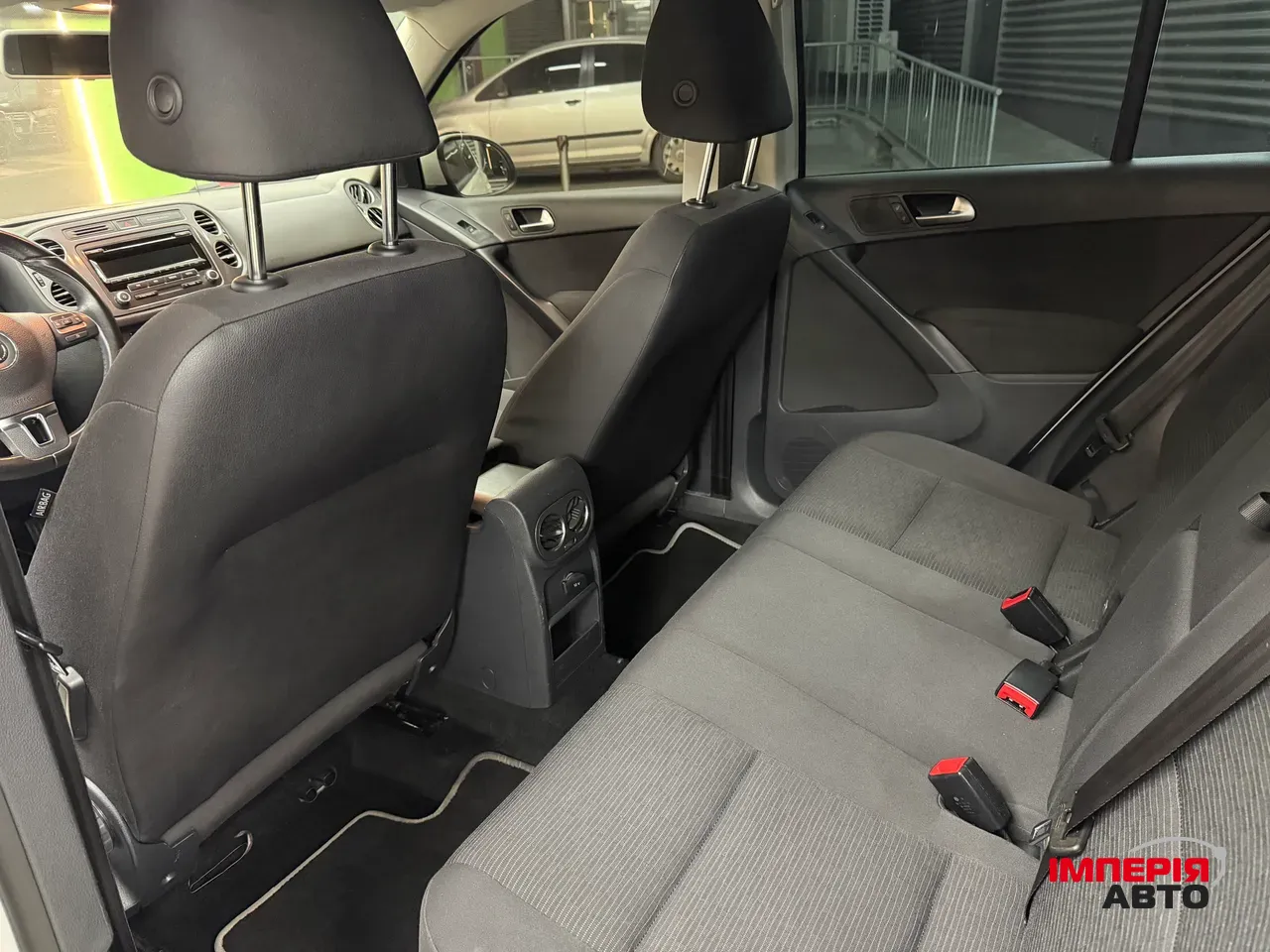 Volkswagen Tiguan - фото 13