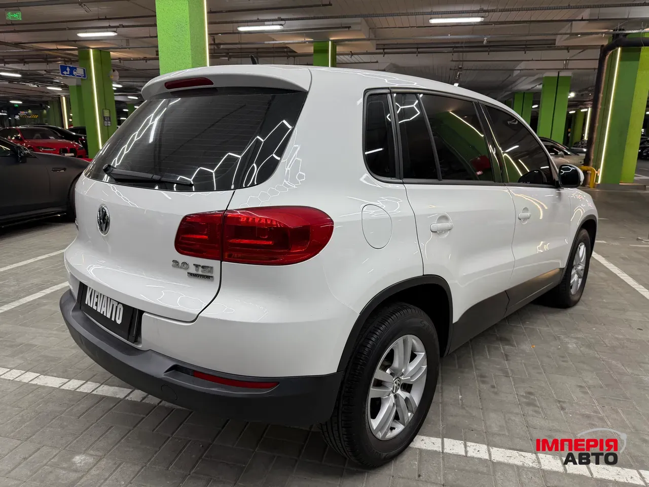 Volkswagen Tiguan - фото 4