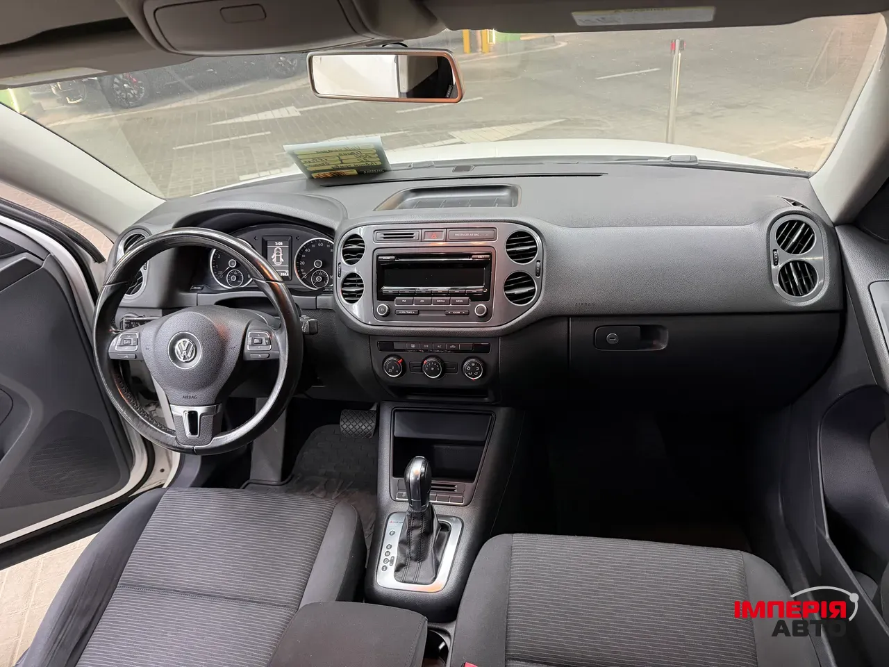 Volkswagen Tiguan - фото 9