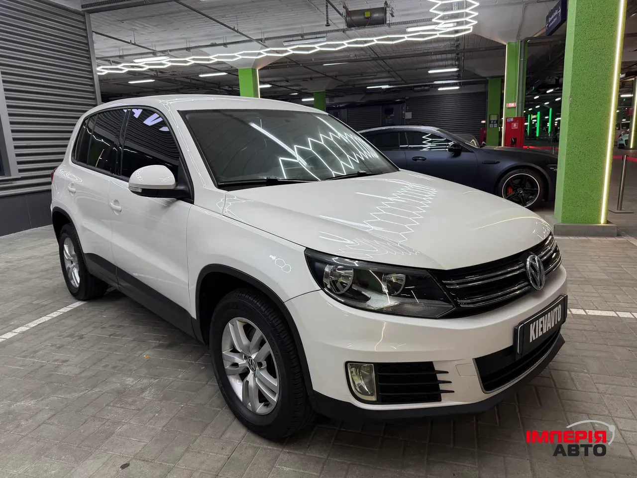 Volkswagen Tiguan - фото 3