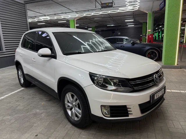 Volkswagen Tiguan - фото 3