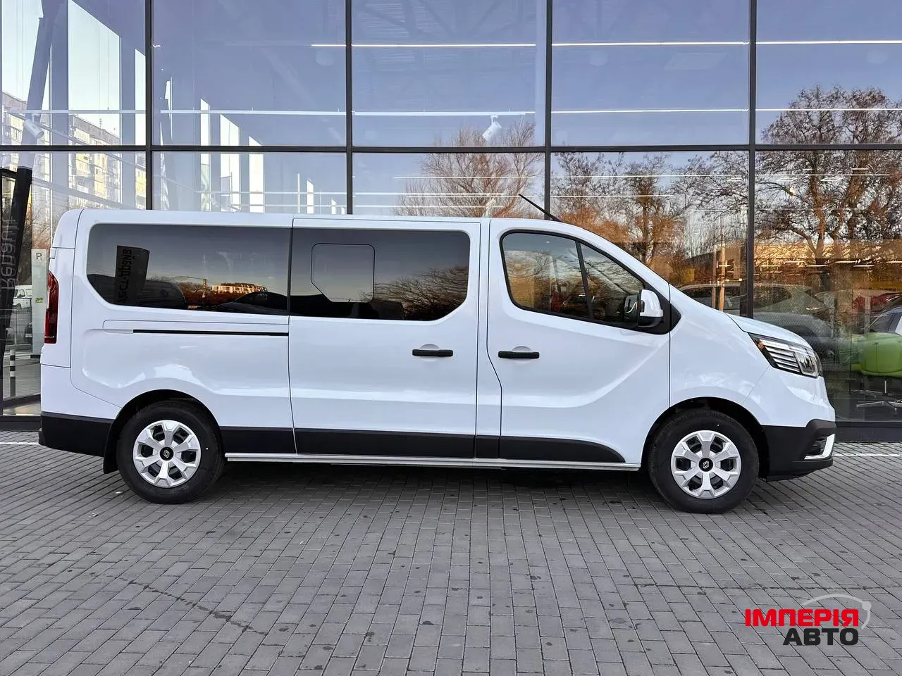 Renault Trafic - фото 7