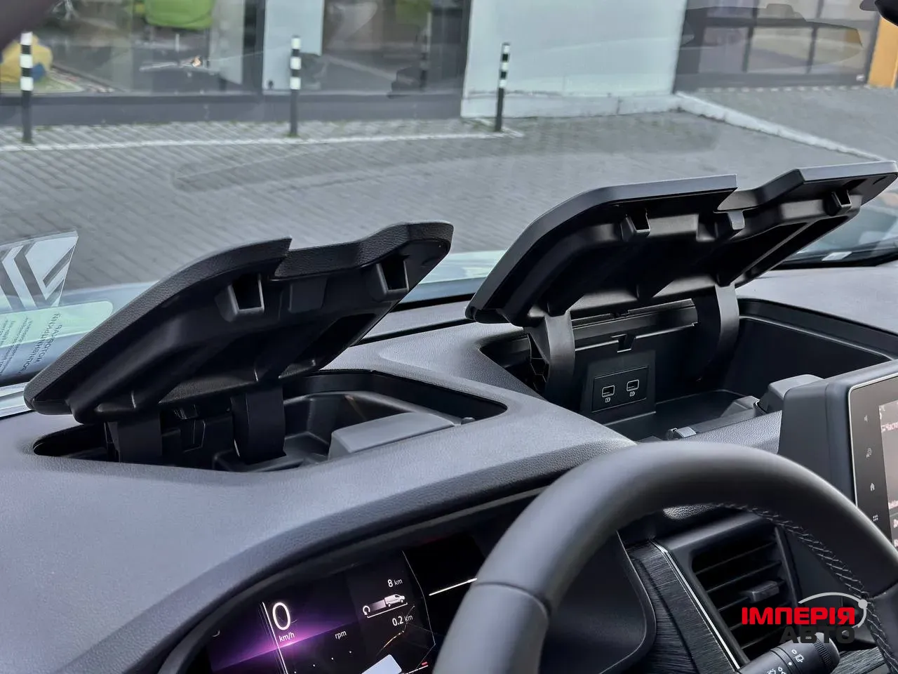 Renault Trafic - фото 22