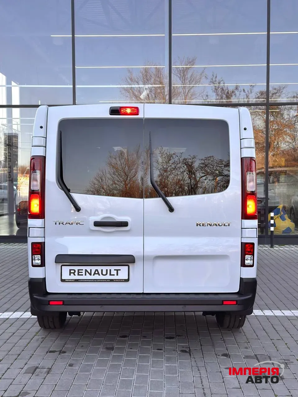 Renault Trafic - фото 3