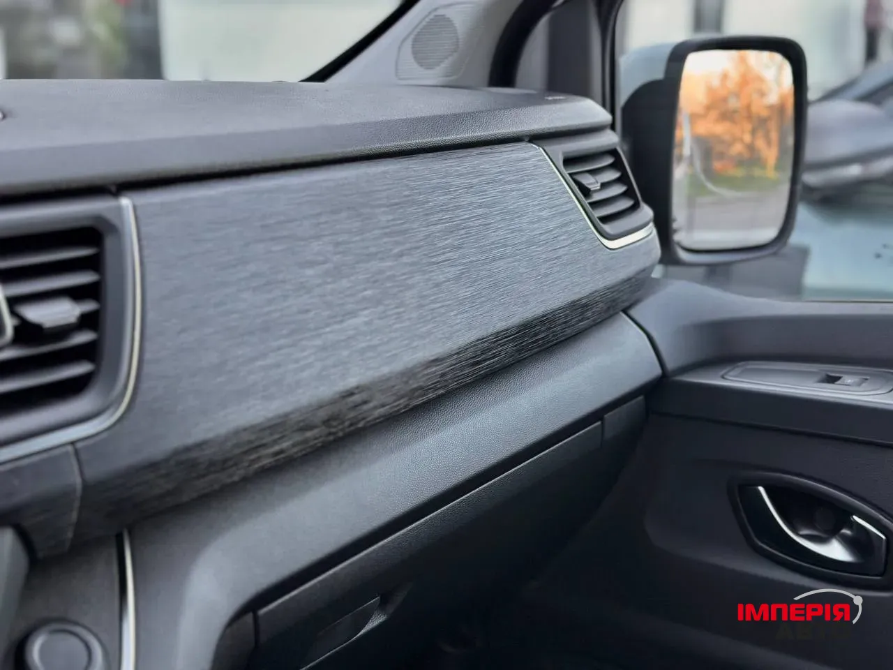 Renault Trafic - фото 21