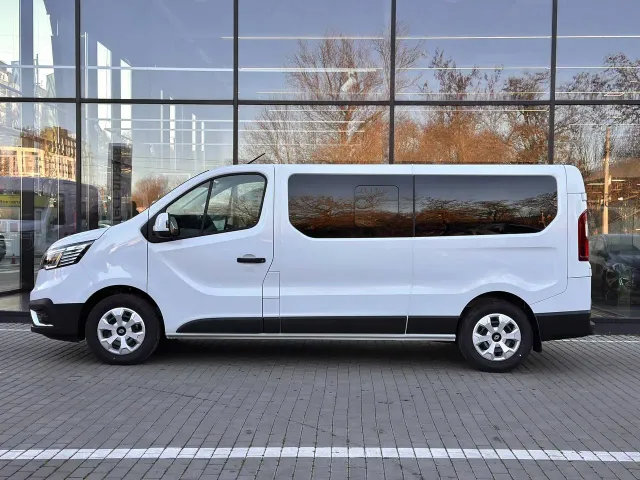 Renault Trafic - фото 2