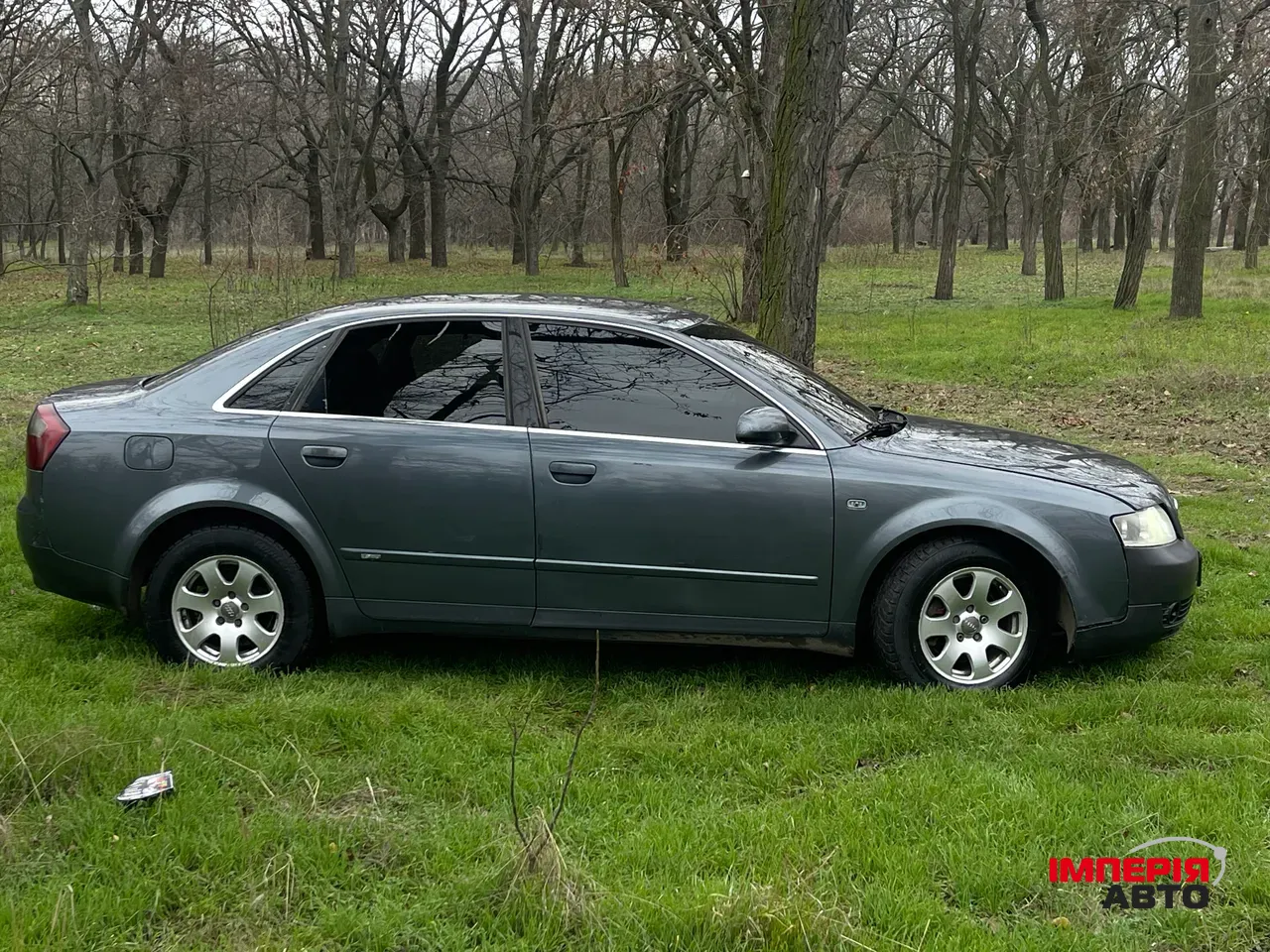 Audi A4 - фото 2