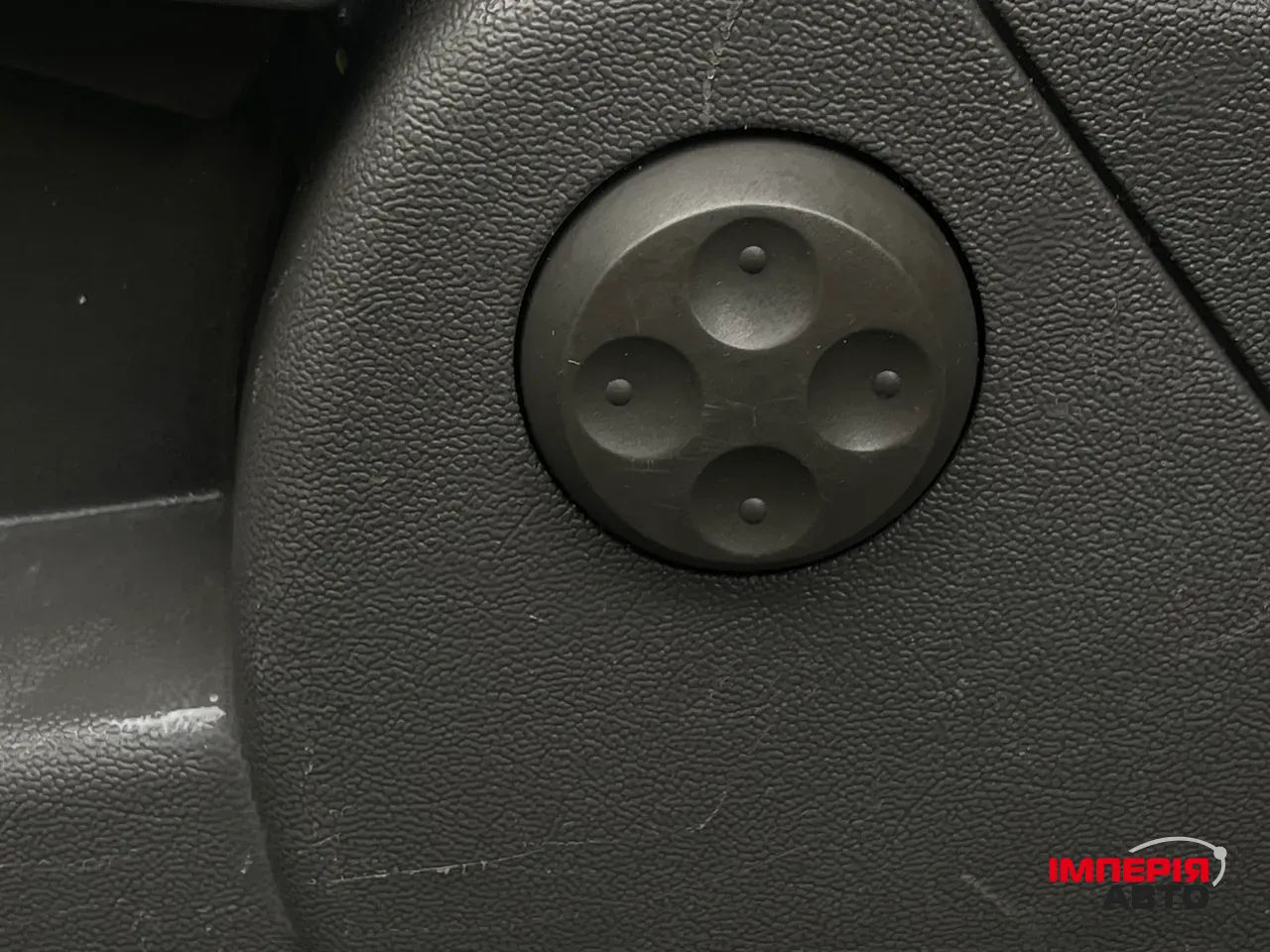 Audi A4 - фото 11