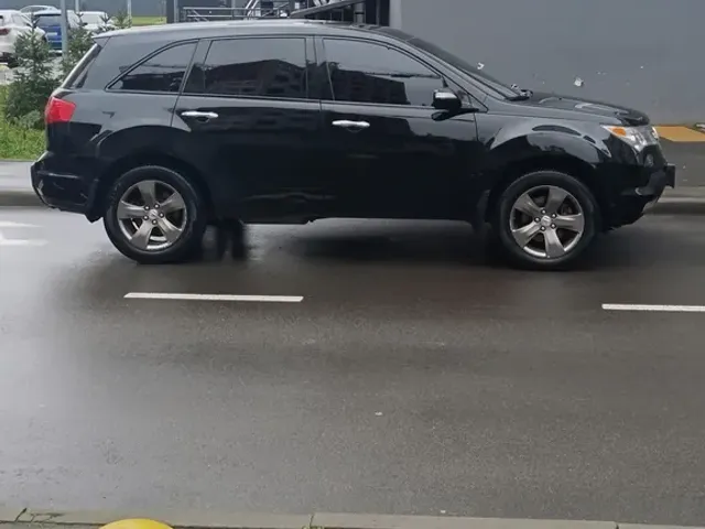 Acura MDX - фото 4