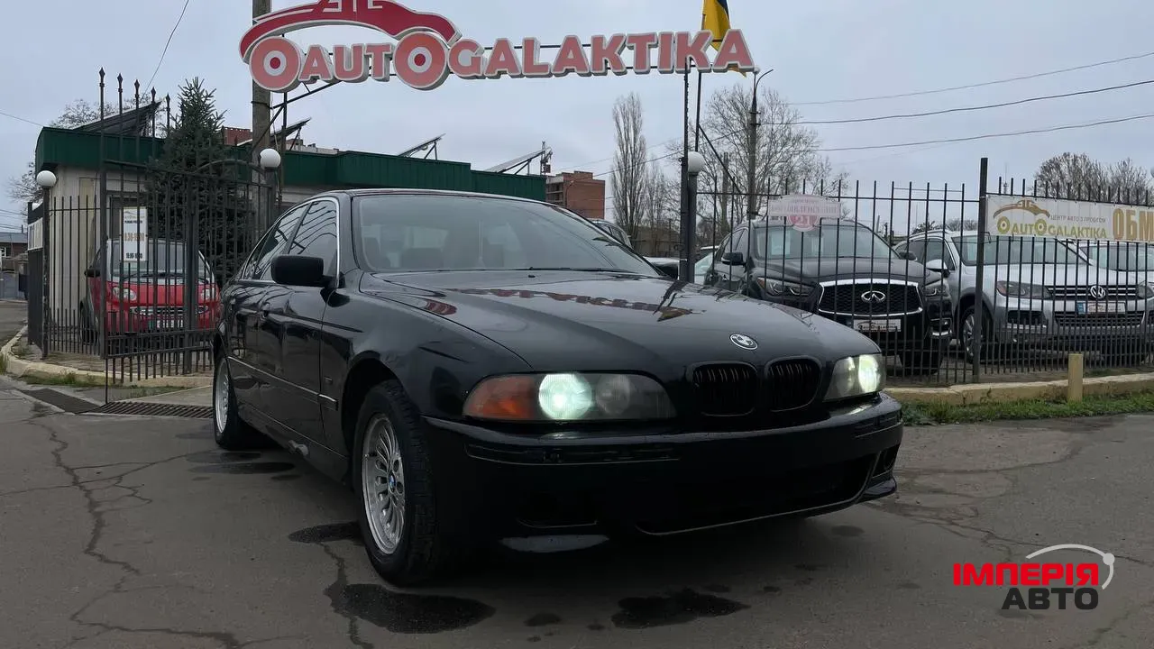 BMW 5 серії - фото 1