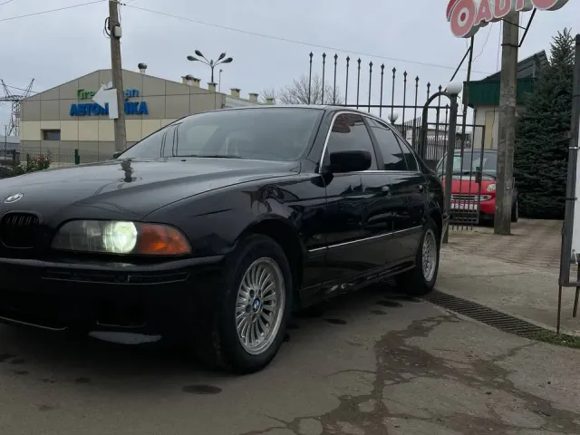 BMW 5 серії - фото 3