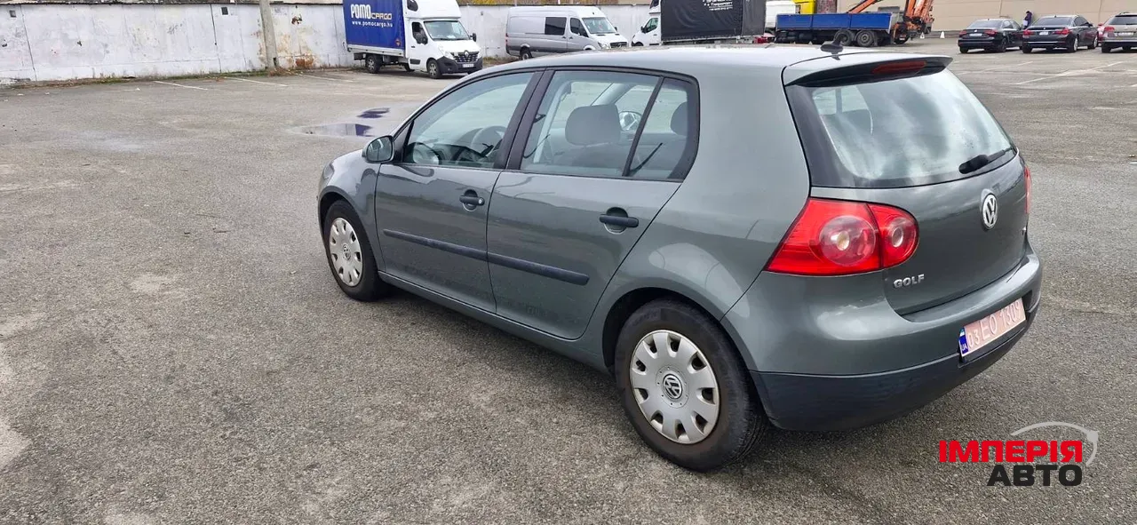 Volkswagen Golf - фото 3