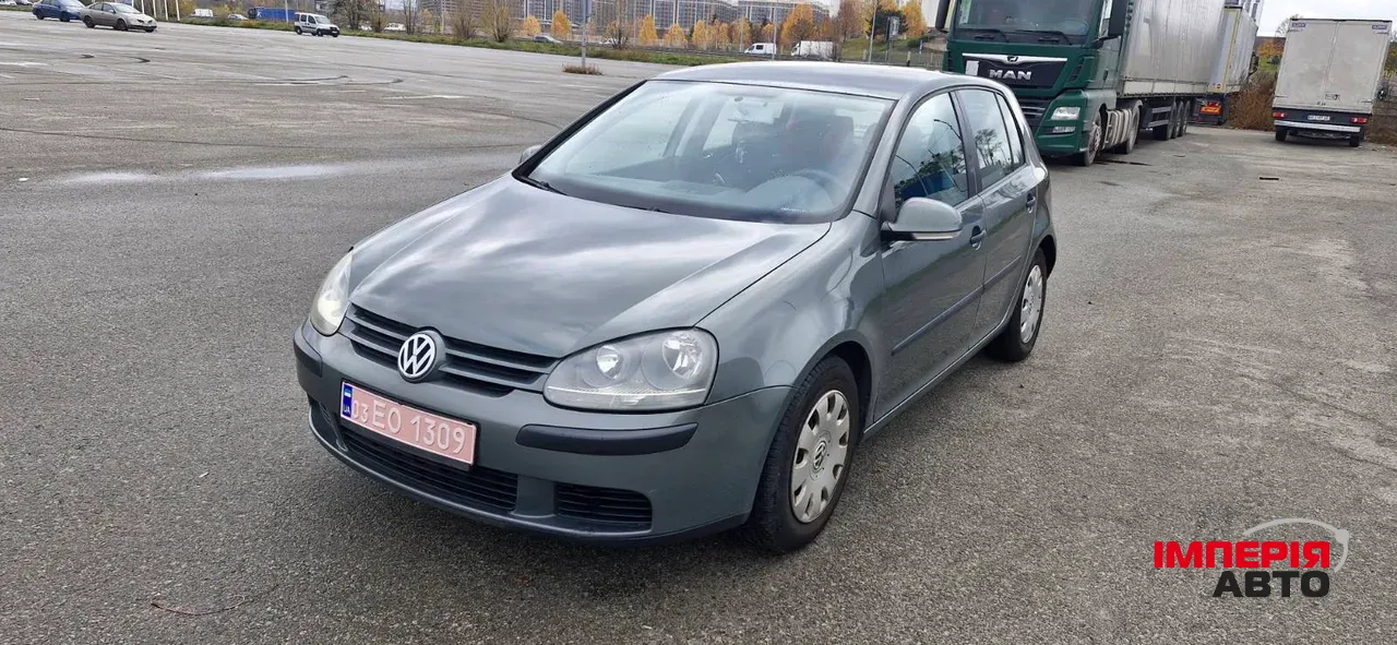 Volkswagen Golf - фото 1