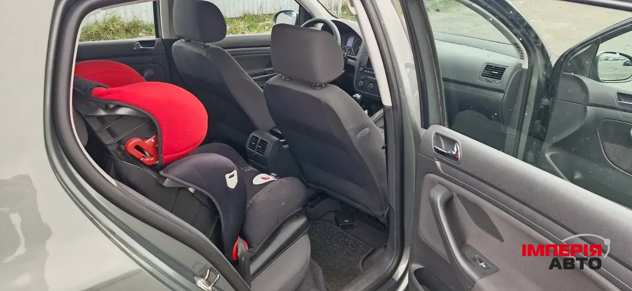 Volkswagen Golf - фото 15