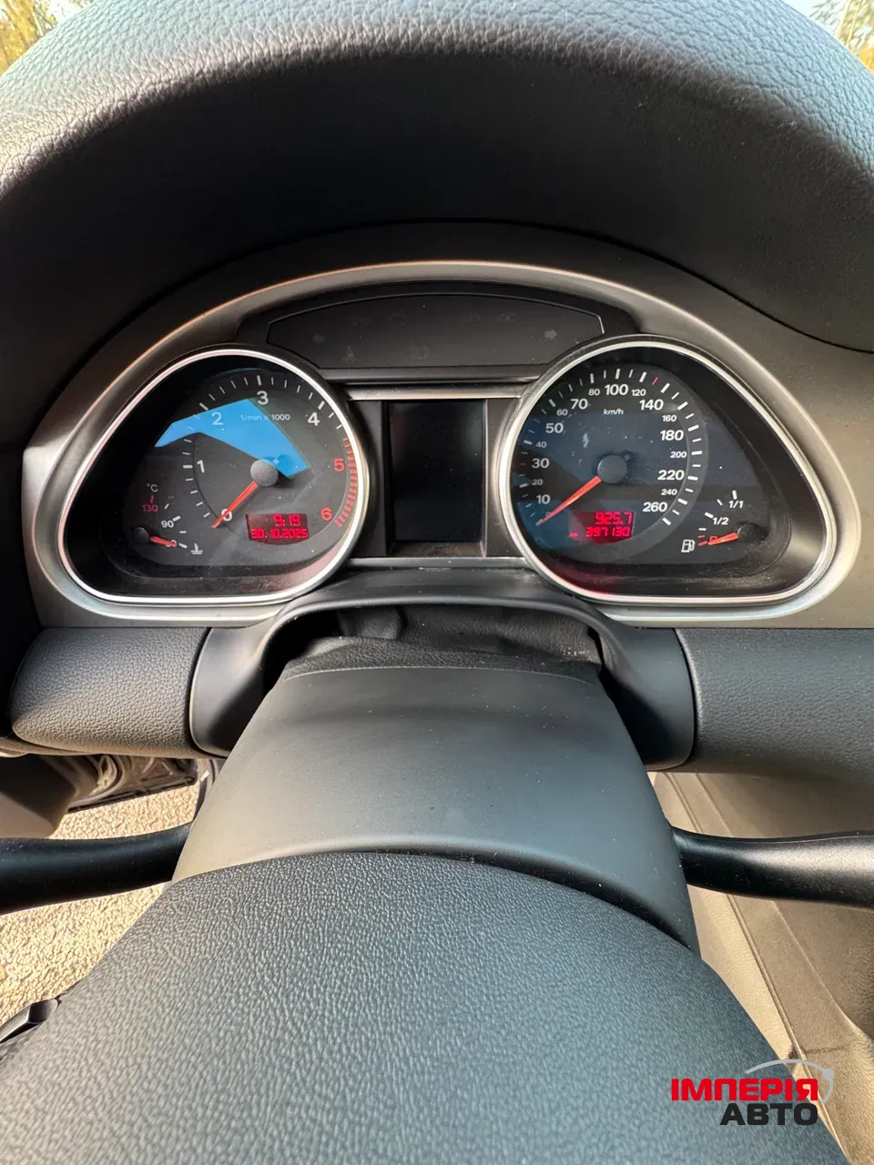 Audi Q7 - фото 13