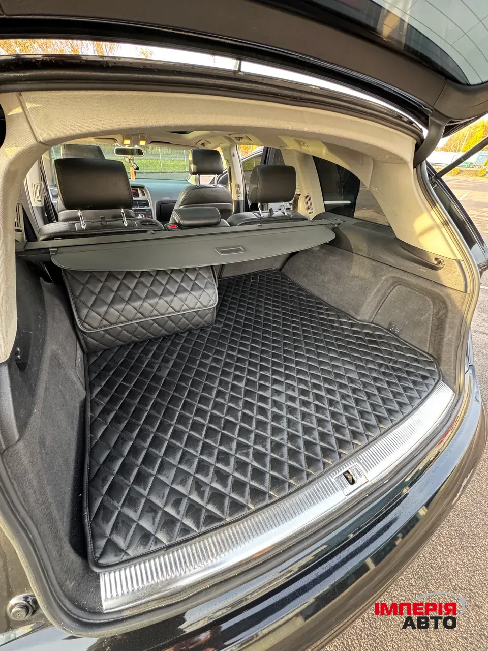 Audi Q7 - фото 18