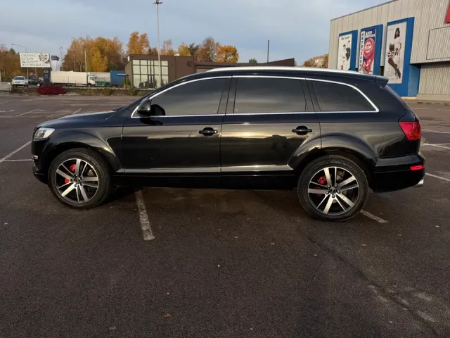 Audi Q7 - фото 4