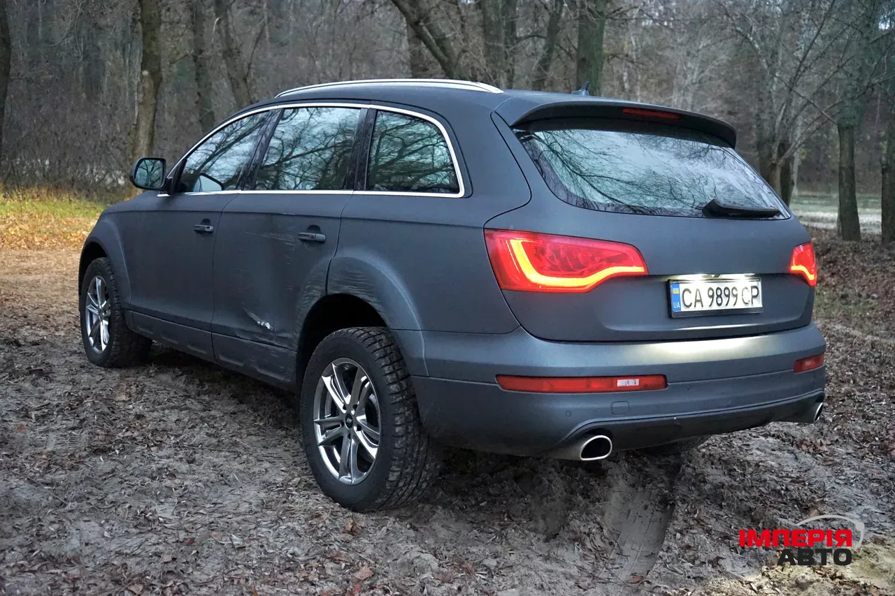 Audi Q7 - фото 6