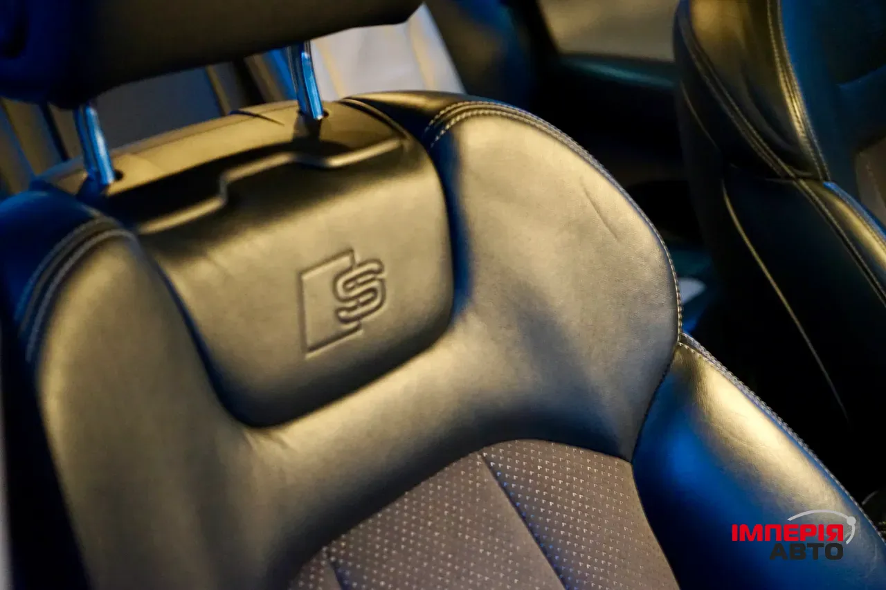 Audi Q7 - фото 19