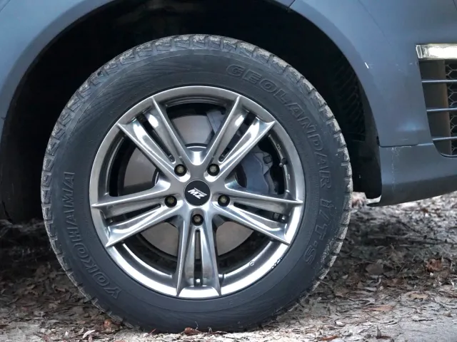 Audi Q7 - фото 3