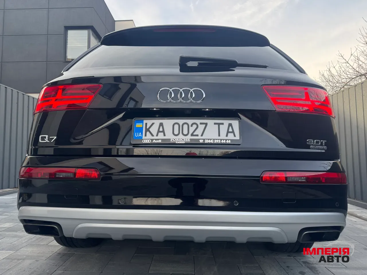 Audi Q7 - фото 42