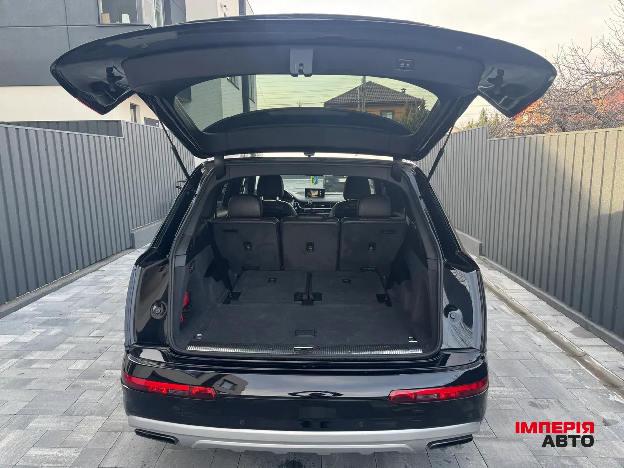 Audi Q7 - фото 34