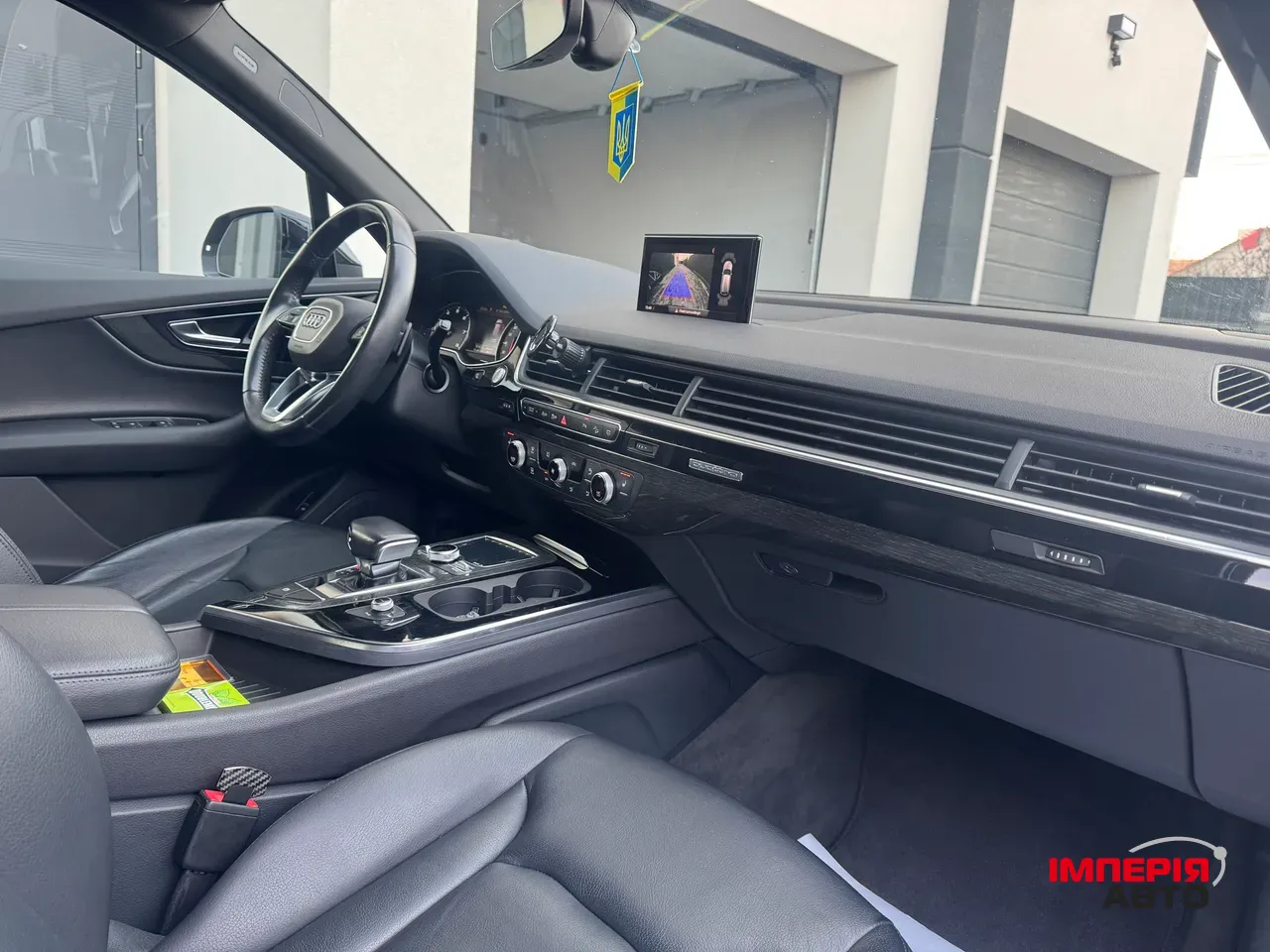 Audi Q7 - фото 14