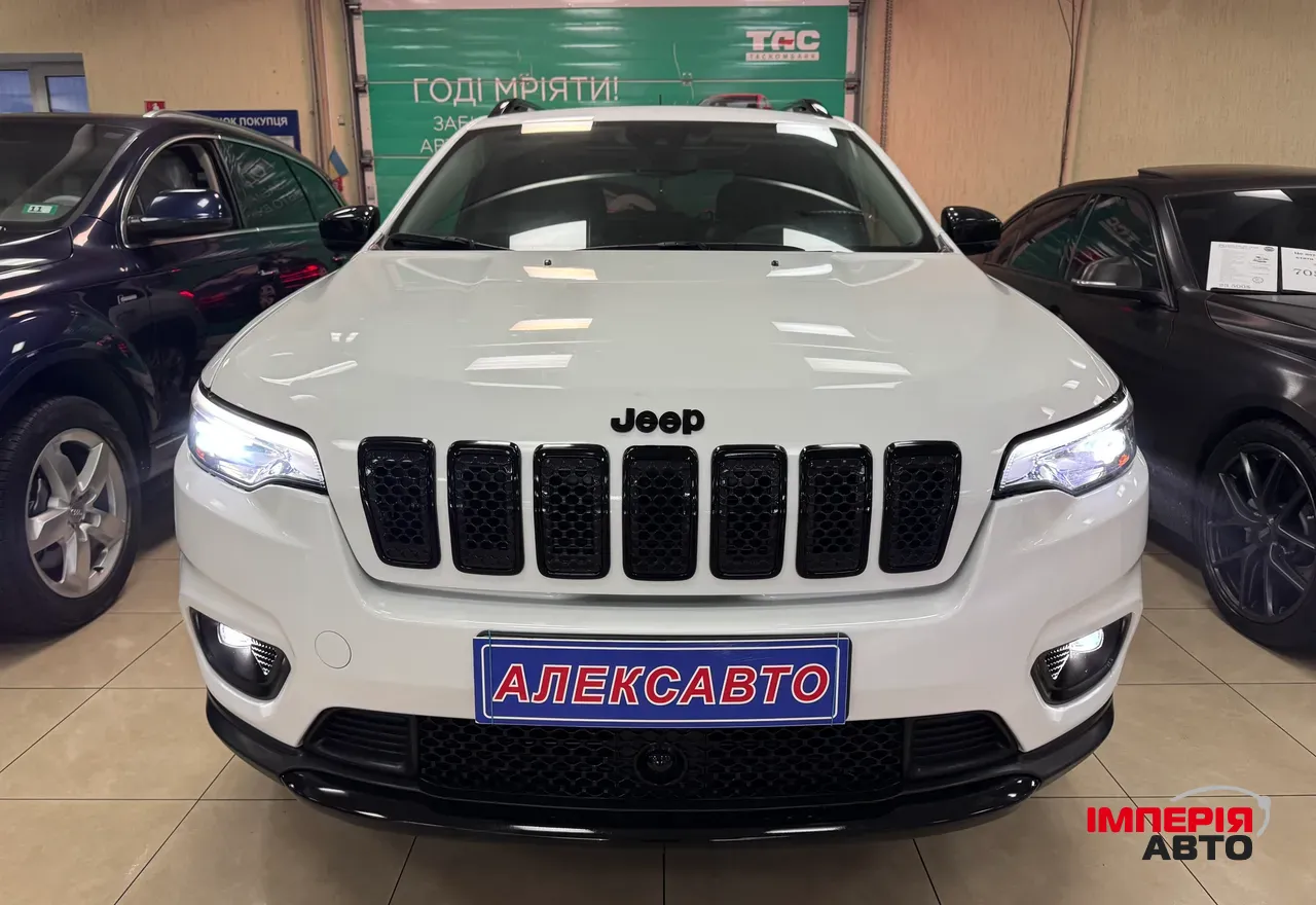 Jeep Cherokee - фото 5