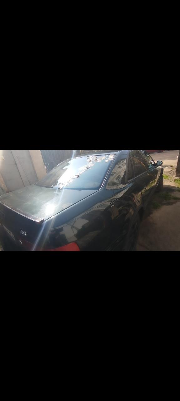 Audi A8 - фото 3