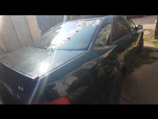 Audi A8 - фото 3