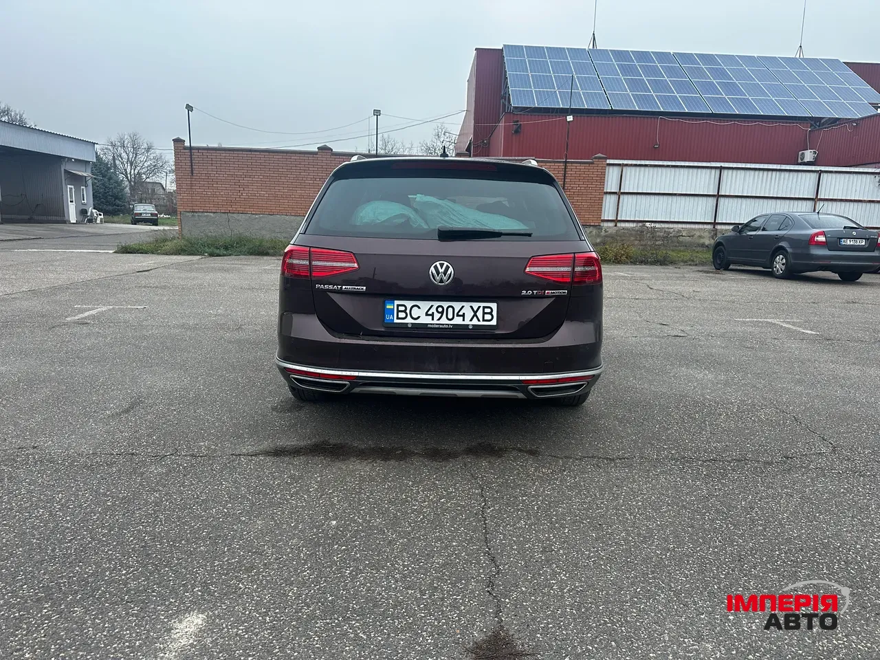 Volkswagen Passat - фото 6