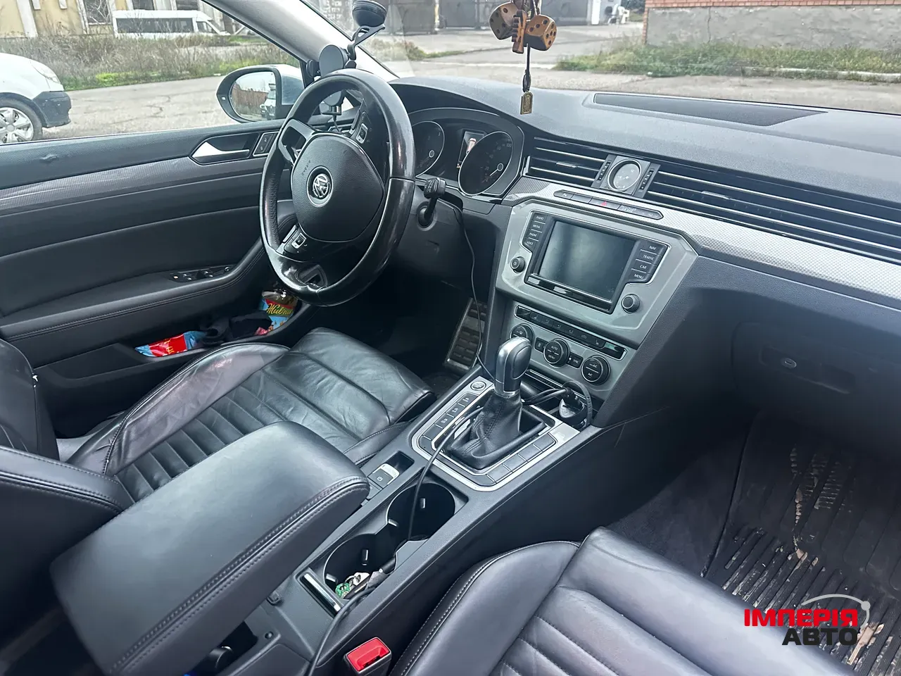 Volkswagen Passat - фото 8