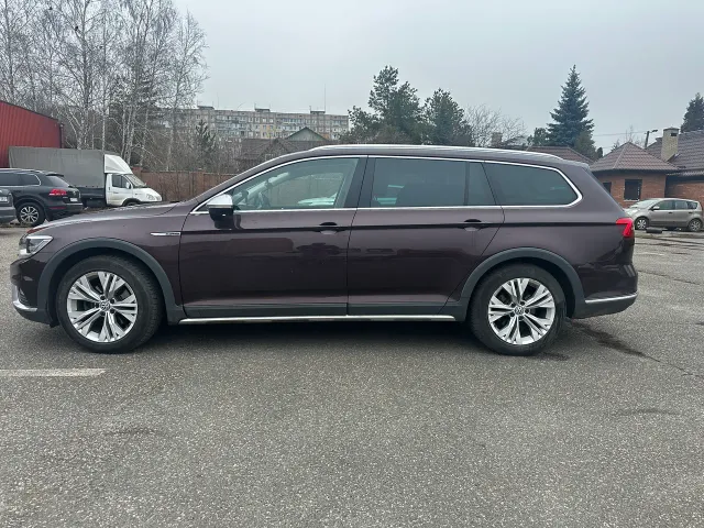 Volkswagen Passat - фото 4