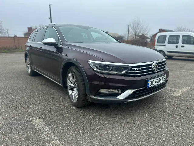 Volkswagen Passat - фото 2